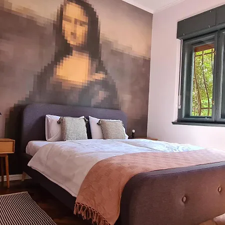 Georgina Apartment