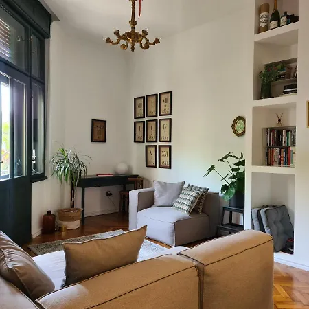 Apartment Georgina